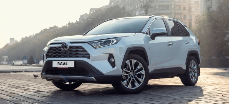 Замена свечей зажигания Toyota&nbsp;RAV4